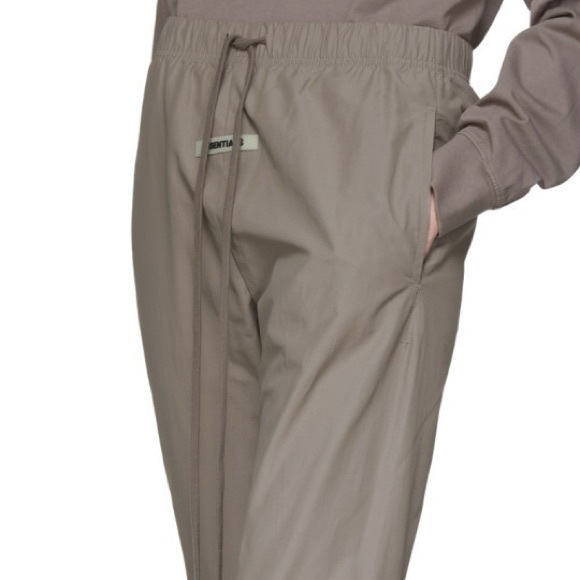 FEAR OF GOD ESSENTIALS
Grey Track Lounge Pants - Picture 5 of 11